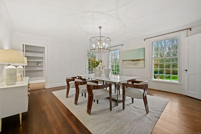 276 Greenley Road, New Canaan, CT 06840