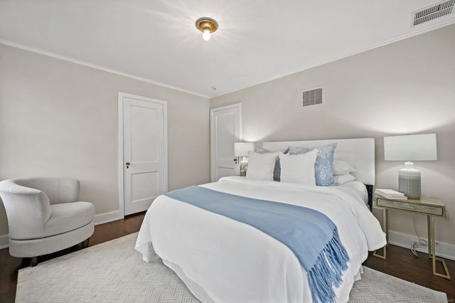 276 Greenley Road, New Canaan, CT 06840