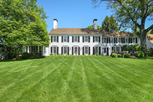 276 Greenley Road, New Canaan, CT 06840