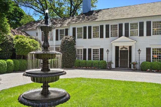 276 Greenley Road, New Canaan, CT 06840