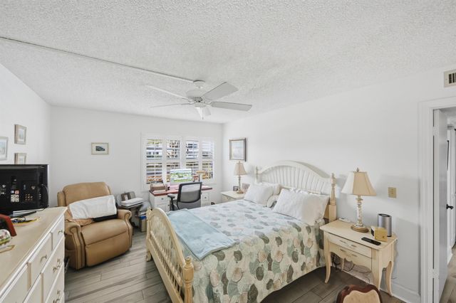 1845 Cobia Drive 104, Vero Beach, FL 32960