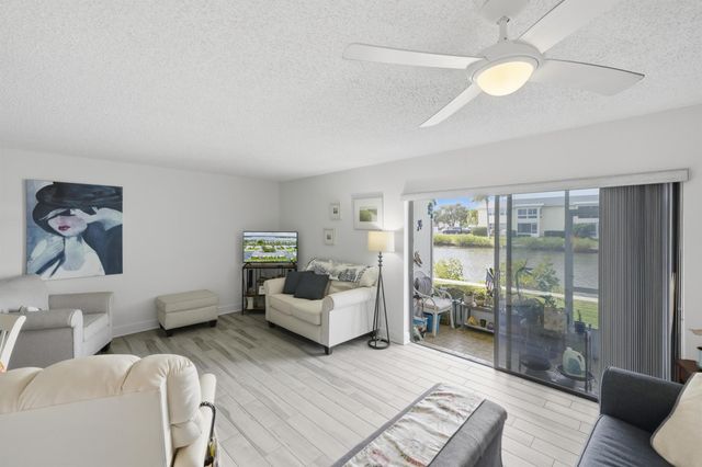 1845 Cobia Drive 104, Vero Beach, FL 32960