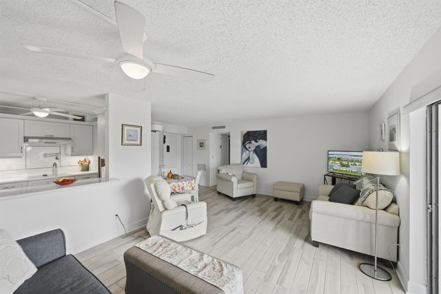 1845 Cobia Drive 104, Vero Beach, FL 32960