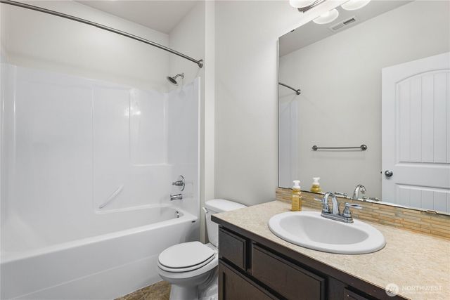 2228 189th Street E, Tacoma, WA 98445