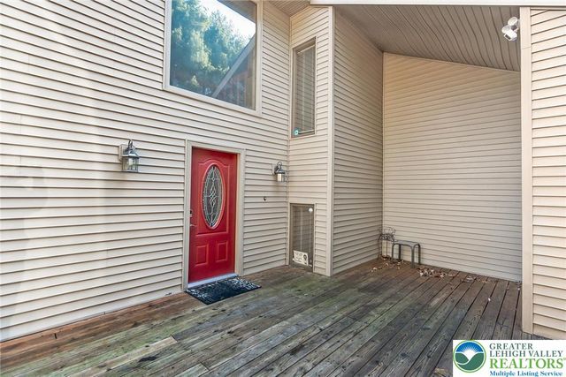 560 Forest Drive, Lower Towamensing Tp, PA 18071