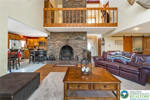 560 Forest Drive, Lower Towamensing Tp, PA 18071