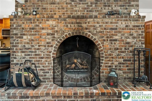 560 Forest Drive, Lower Towamensing Tp, PA 18071