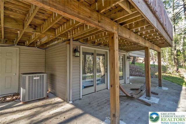 560 Forest Drive, Lower Towamensing Tp, PA 18071