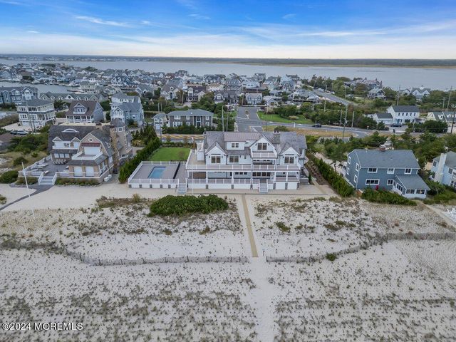 1581 Ocean Avenue, Mantoloking, NJ 08738