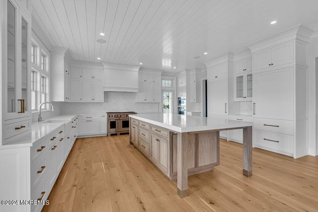 1581 Ocean Avenue, Mantoloking, NJ 08738