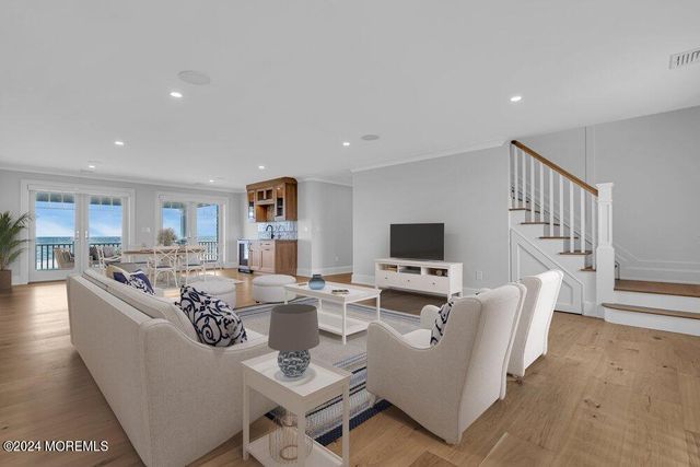 1581 Ocean Avenue, Mantoloking, NJ 08738