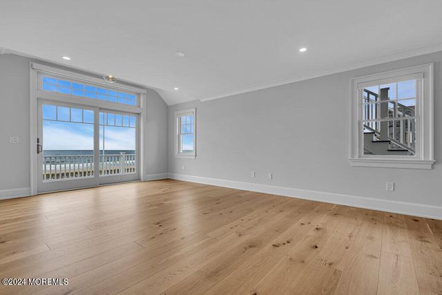 1581 Ocean Avenue, Mantoloking, NJ 08738