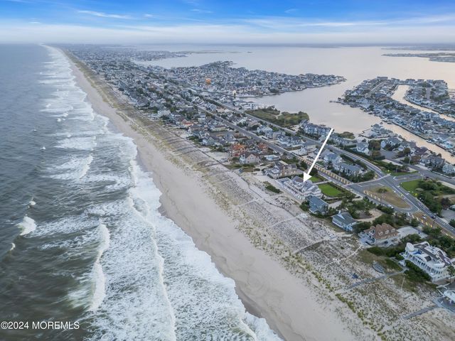 1581 Ocean Avenue, Mantoloking, NJ 08738