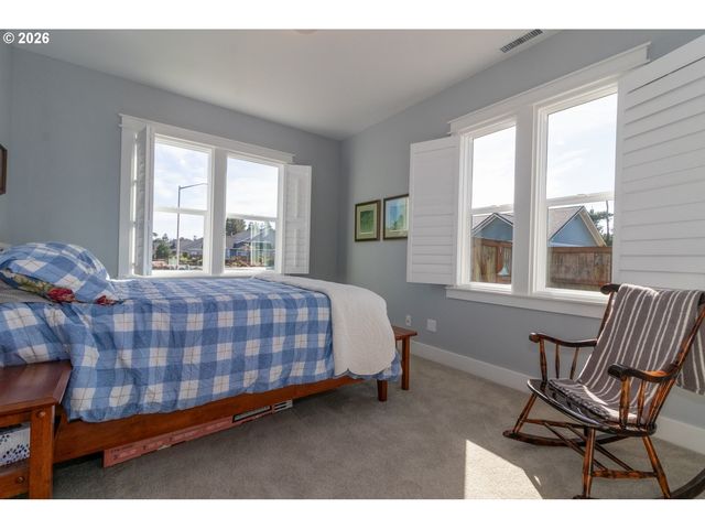 4260 CADDINGTON Ln, Florence, OR 97439