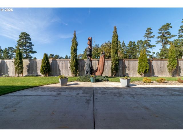 4260 CADDINGTON Ln, Florence, OR 97439