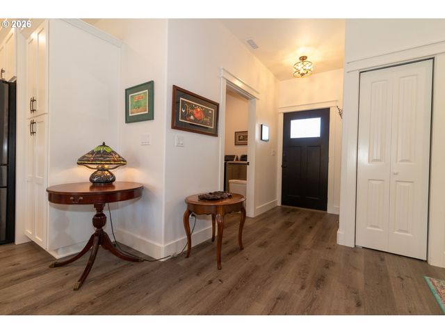 4260 CADDINGTON Ln, Florence, OR 97439