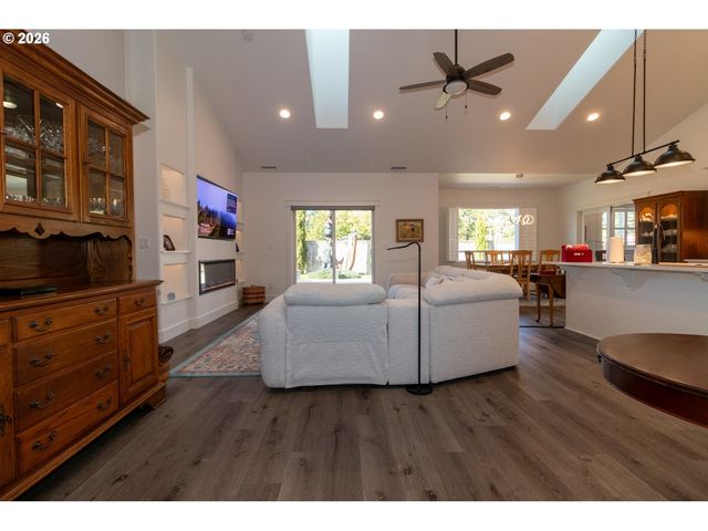 4260 CADDINGTON Ln, Florence, OR 97439