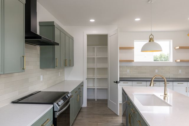 177 Little Green St, Nashville, TN 37210