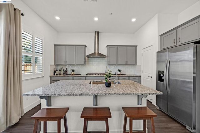 52 Redberry Loop, Brentwood, CA 94513