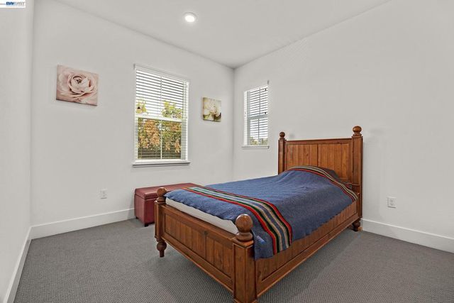 52 Redberry Loop, Brentwood, CA 94513