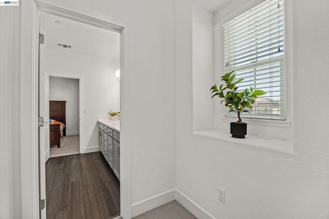 52 Redberry Loop, Brentwood, CA 94513