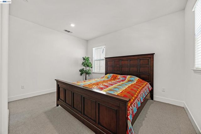 52 Redberry Loop, Brentwood, CA 94513
