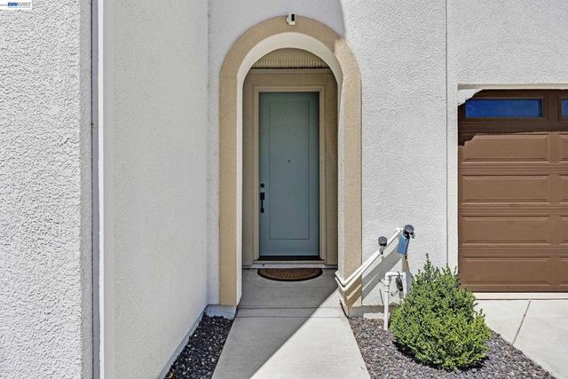 52 Redberry Loop, Brentwood, CA 94513