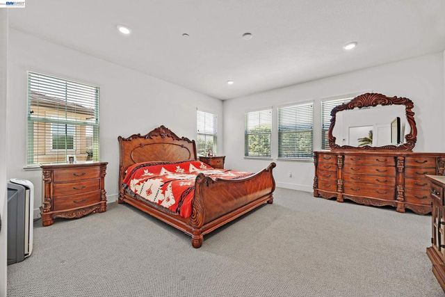 52 Redberry Loop, Brentwood, CA 94513