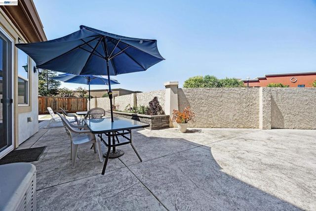 52 Redberry Loop, Brentwood, CA 94513