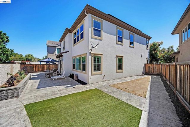 52 Redberry Loop, Brentwood, CA 94513