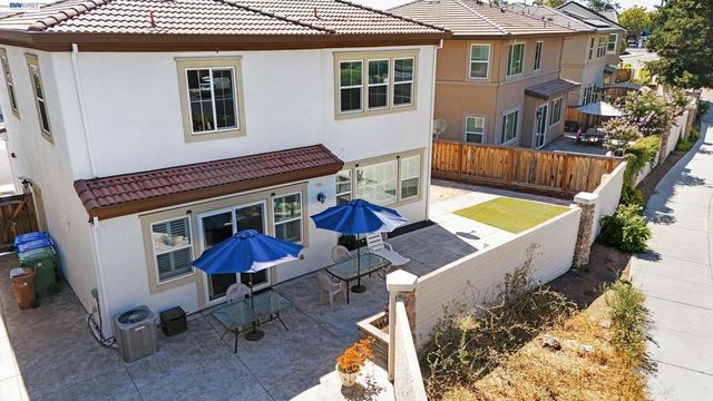 52 Redberry Loop, Brentwood, CA 94513