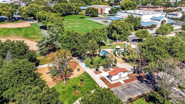 52 Redberry Loop, Brentwood, CA 94513