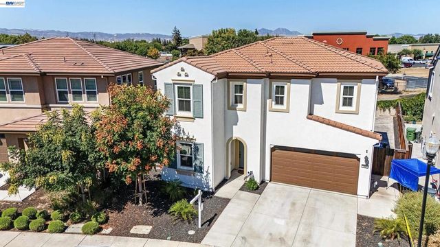 52 Redberry Loop, Brentwood, CA 94513