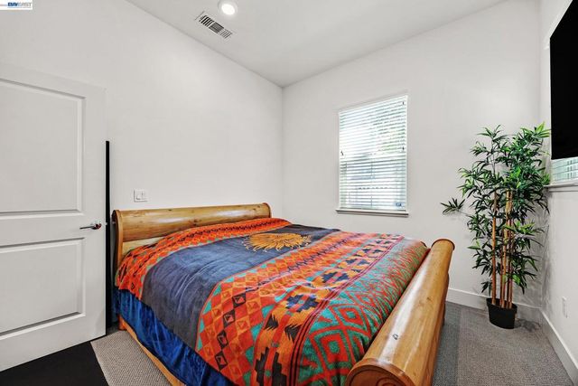 52 Redberry Loop, Brentwood, CA 94513