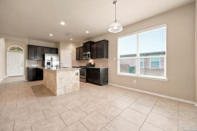 10220 COLONEL RDG, Schertz, TX 78154