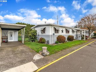 2902 E 2ND St, Newberg, OR 97132