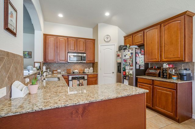 8605 Vista Royale Drive, Fort Worth, TX 76108