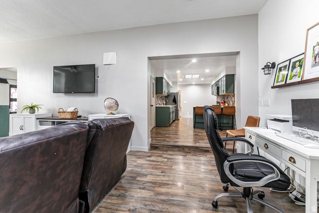 610 E PAGES LN, Centerville, UT 84014