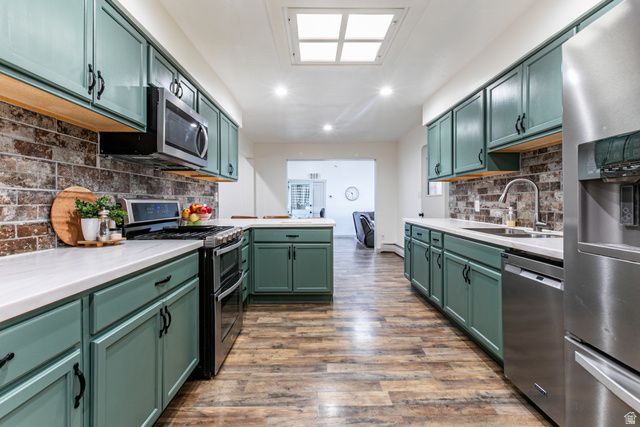 610 E PAGES LN, Centerville, UT 84014