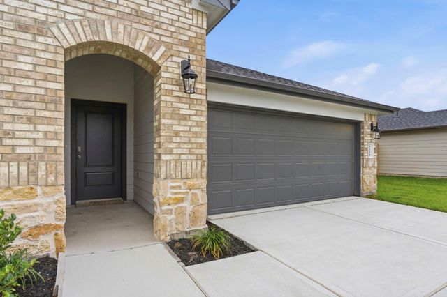 1518 Splashing Wave Drive, Iowa Colony, TX 77583