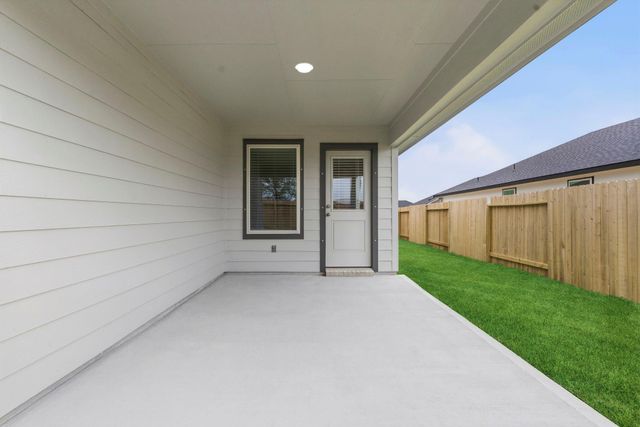 1518 Splashing Wave Drive, Iowa Colony, TX 77583