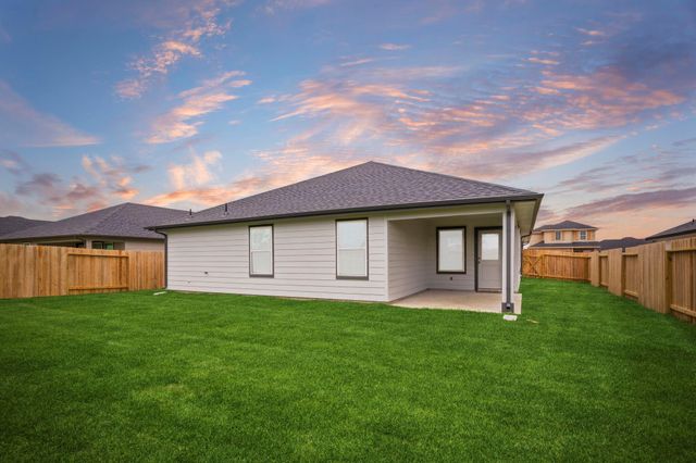 1518 Splashing Wave Drive, Iowa Colony, TX 77583
