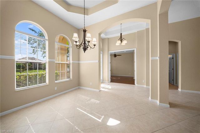 7914 Founders CIR, Naples, FL 34104