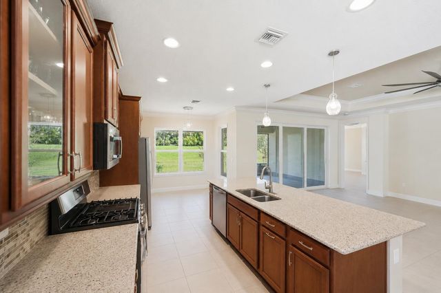 11917 SW Seahorse Springs Terrace, Port St. Lucie, FL 34987