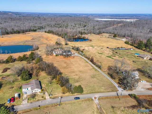 2671 County Road 358, Trinity, AL 35673