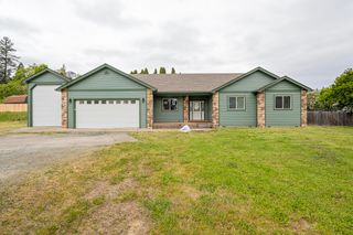 1634 NW F Street, Grants Pass, OR 97526