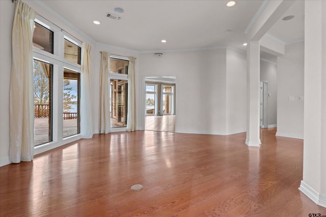 341 Lakeview Drive, Grapeland, TX 75844