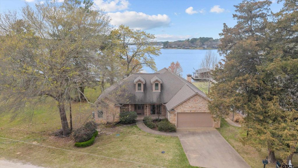 341 Lakeview Drive, Grapeland, TX 75844