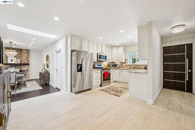 2485 Medallion Dr, Union City, CA 94587