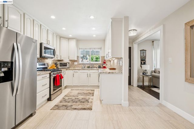2485 Medallion Dr, Union City, CA 94587